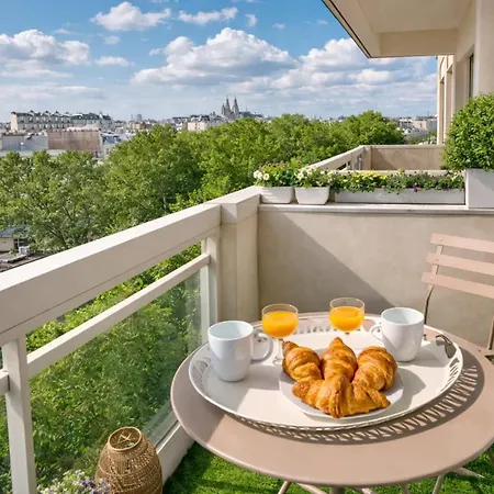 Appartamento Eiffel Tower View With Lift & Balcony *