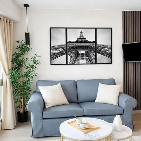 Appartamento Eiffel Tower View With Lift & Balcony