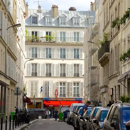 Eiffel Tower View With Lift & Balcony Parigi